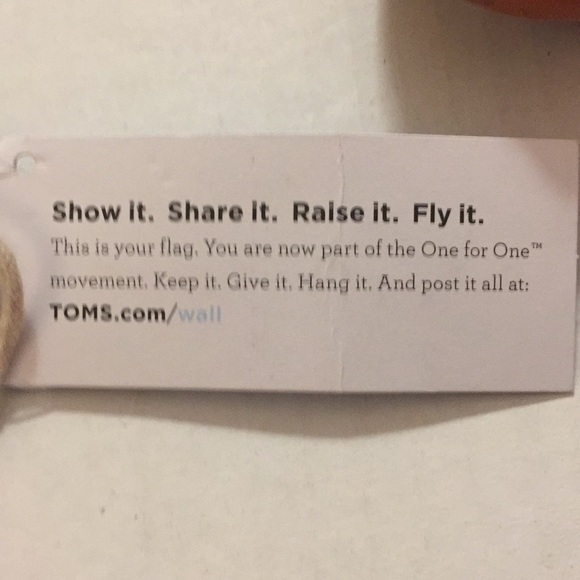 Coral Lace Eyelet TOMS with dust bag comfy sexy - Picture 7 of 8